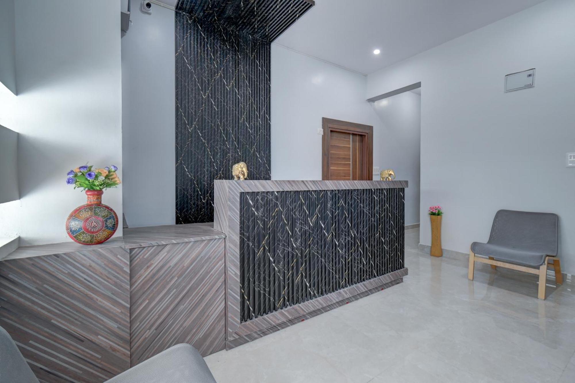 Hotel Cloud 9 Luxury Stay Mysore Exteriör bild