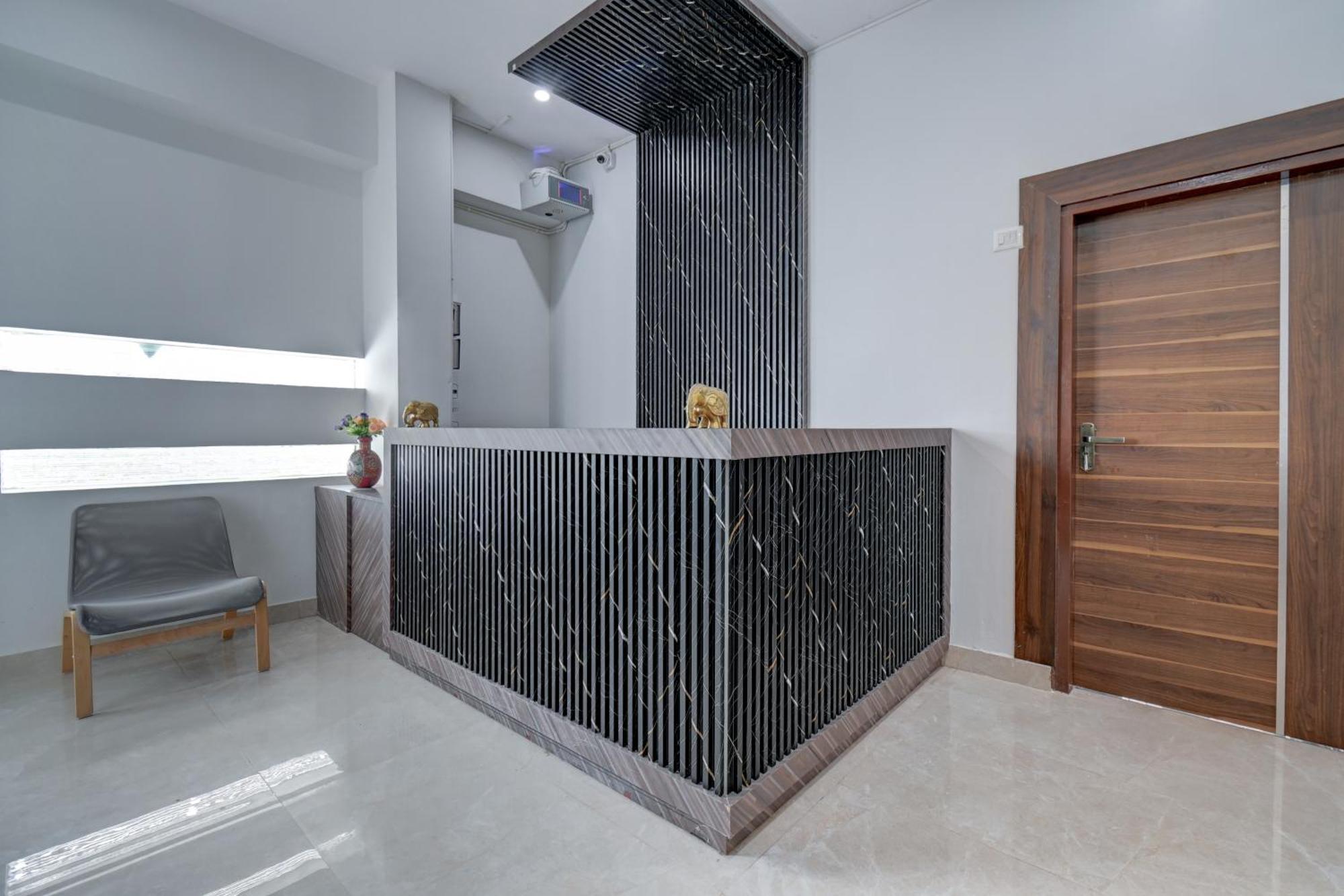 Hotel Cloud 9 Luxury Stay Mysore Exteriör bild