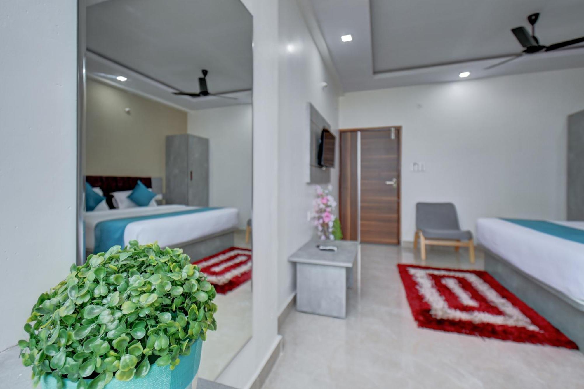 Hotel Cloud 9 Luxury Stay Mysore Exteriör bild