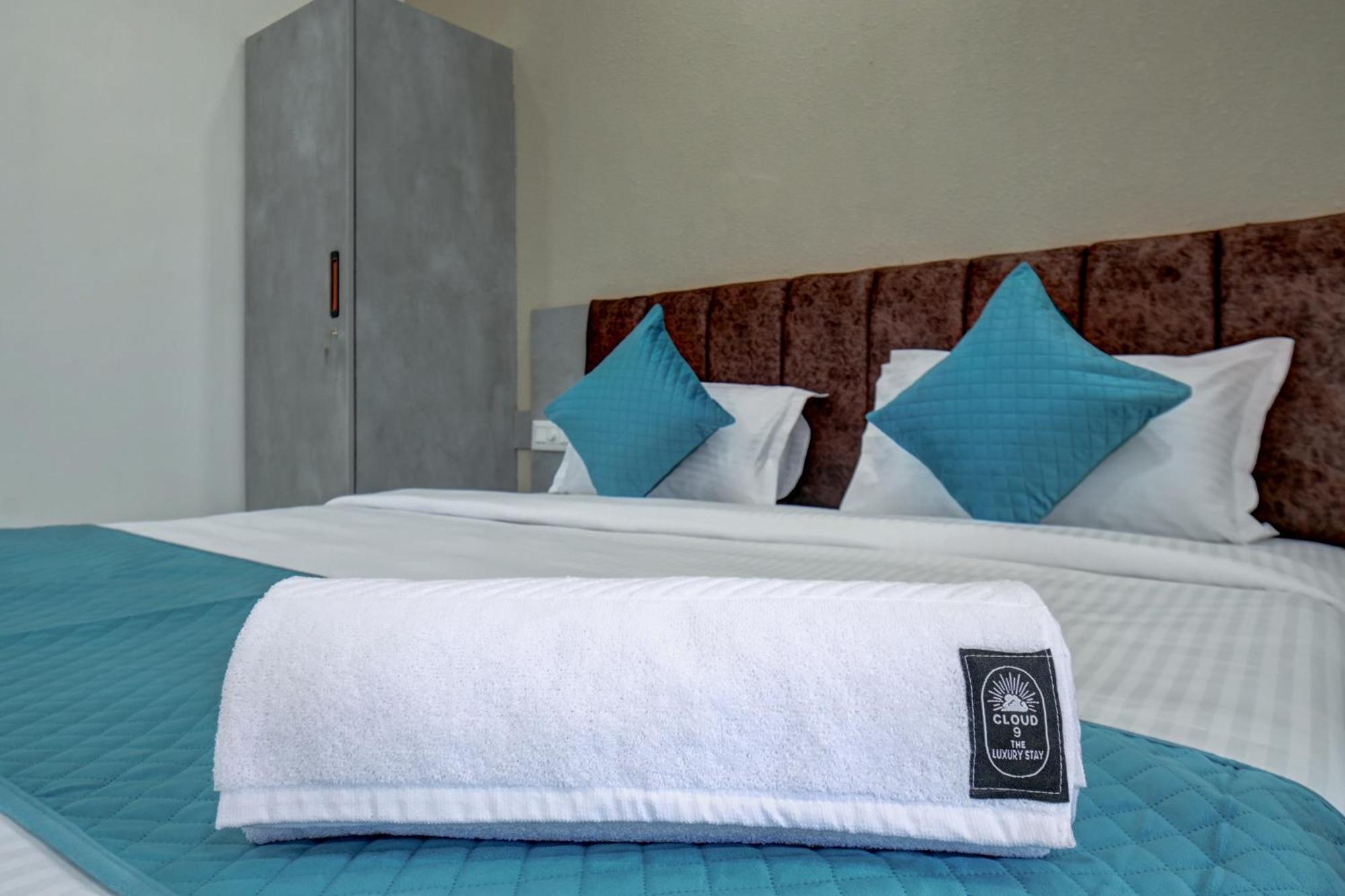 Hotel Cloud 9 Luxury Stay Mysore Exteriör bild