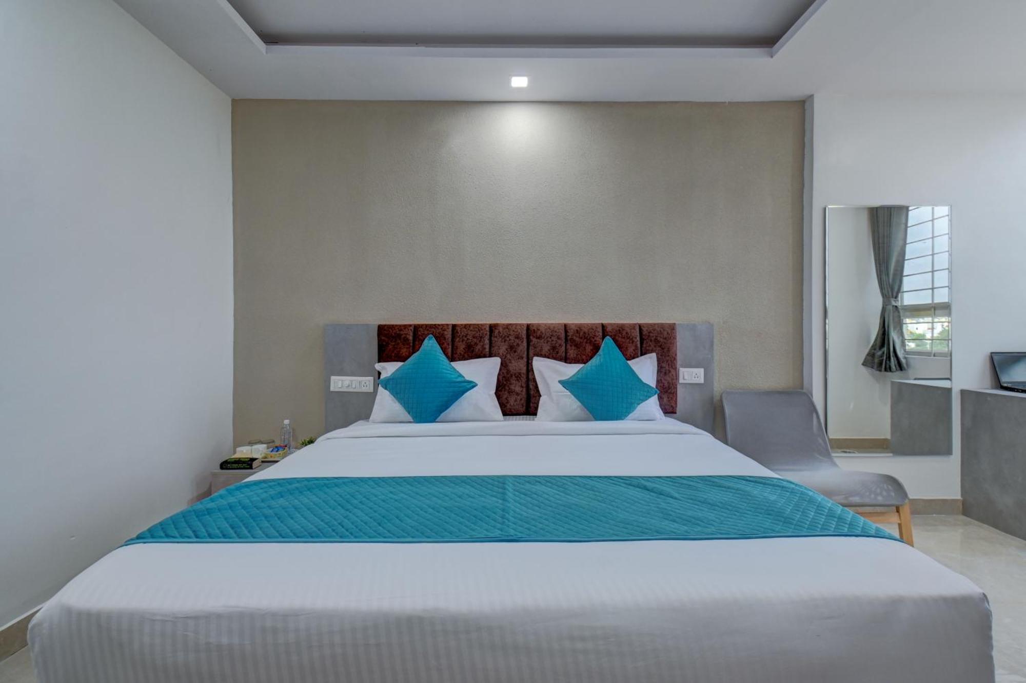 Hotel Cloud 9 Luxury Stay Mysore Exteriör bild