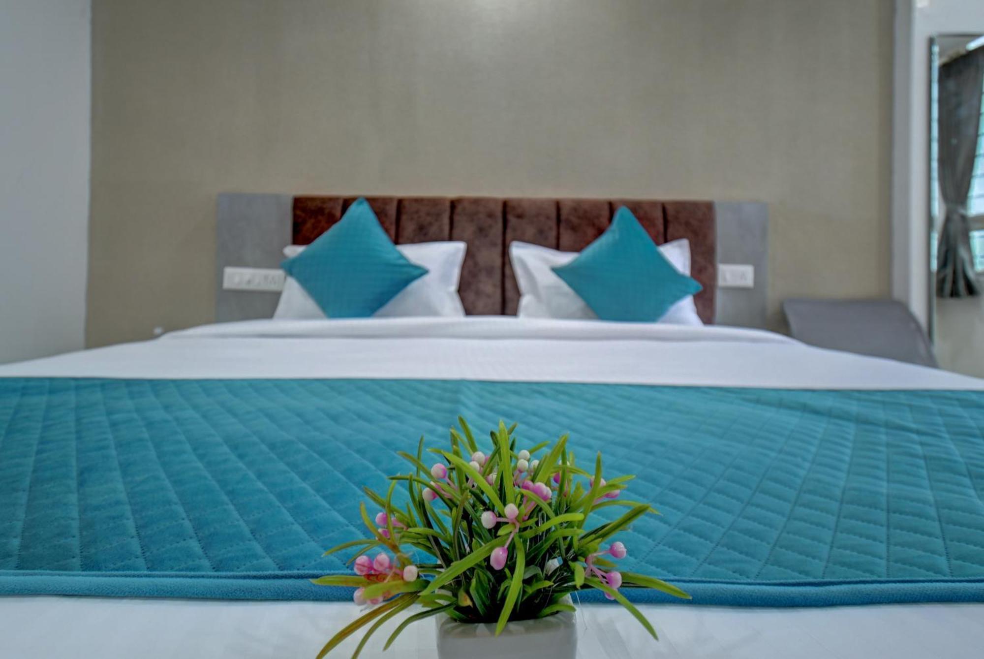Hotel Cloud 9 Luxury Stay Mysore Exteriör bild